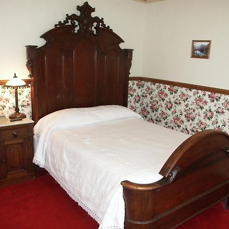 Bridgeport Inn Екстер'єр фото